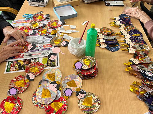 ひな飾りづくり
